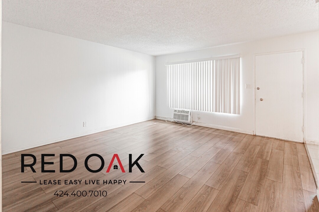 8335 Washington Blvd in Pico Rivera, CA - Building Photo