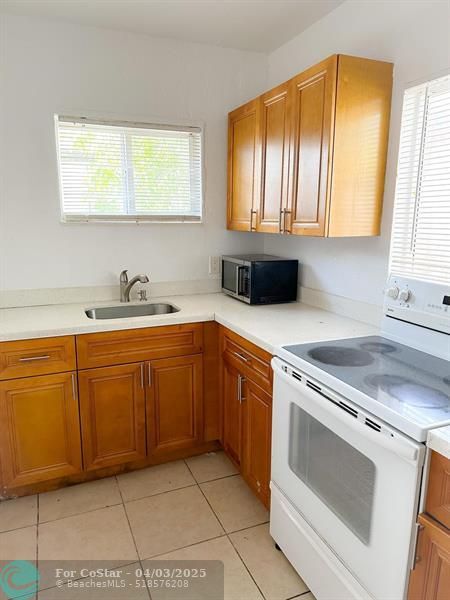 1960 SW 41st Ave in Fort Lauderdale, FL - Building Photo