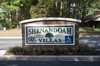 Shenandoah Villas in Newnan, GA - Building Photo - Building Photo