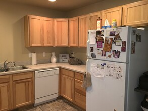 2721-2747 SW Salmon Ave in Redmond, OR - Building Photo - Building Photo