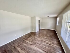 3224 Aden St in Memphis, TN - Foto de edificio - Building Photo