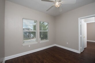 2818 GEM! Beautiful home minutes from campus! in College Station, TX - Building Photo - Building Photo