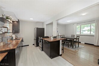 1178 Mohegan Trl in Willoughby, OH - Building Photo - Building Photo