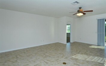 2942 Esmeralda Dr in Sarasota, FL - Building Photo - Building Photo