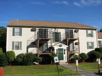 property at 912 White Cedar Blvd