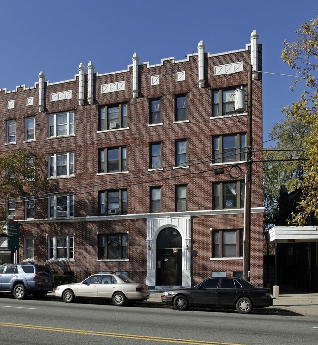1995 John F Kennedy Blvd in Jersey City, NJ - Building Photo - Building Photo