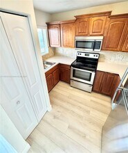 6121 W 24th Ave in Hialeah, FL - Building Photo - Building Photo