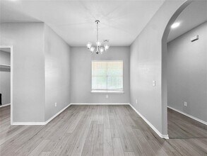 2717 Sugar Pne Dr in Yukon, OK - Building Photo - Building Photo