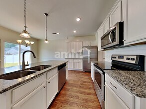 525 Lateleaf Dr in Moncks Corner, SC - Building Photo - Building Photo