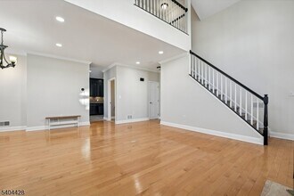 52 Wildflower Ln in Morristown, NJ - Building Photo - Building Photo