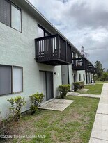 421 Mercury Ave SE in Palm Bay, FL - Building Photo