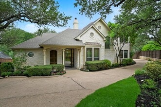 2704 Regents Park in Austin, TX - Building Photo - Building Photo