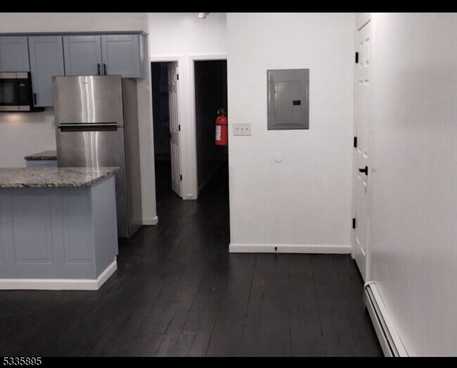 156 Myrtle Ave-Unit -1 in Irvington, NJ - Building Photo - Building Photo