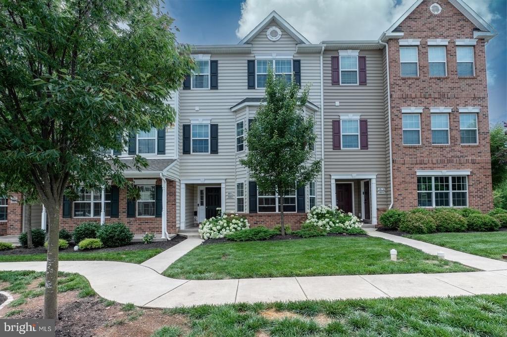 3089 Davenport Wy in Pennsburg, PA - Building Photo