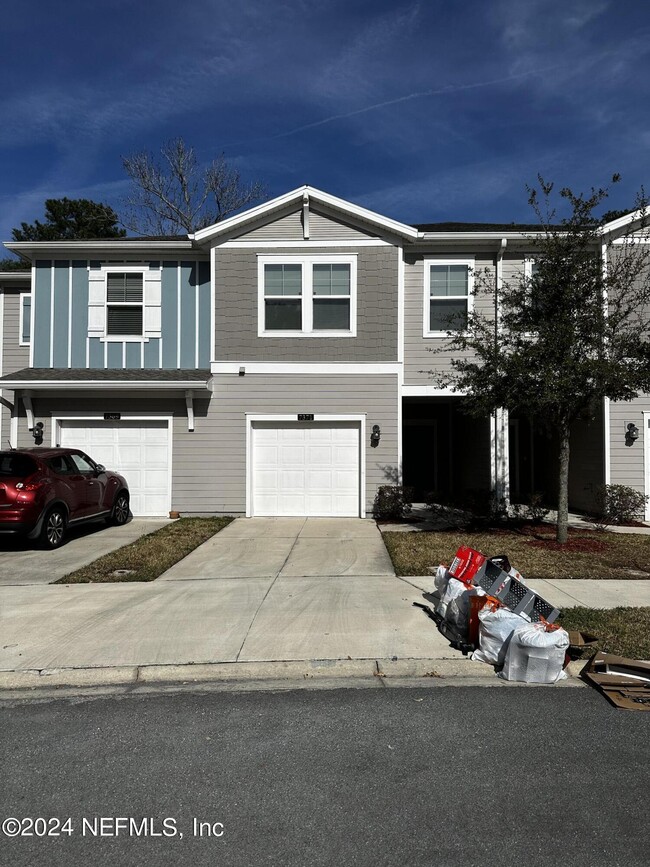 7371 Palm Hills Dr in Jacksonville, FL - Building Photo - Building Photo