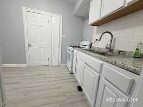 6708 S Wood St in Chicago, IL - Building Photo - Building Photo