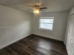 4117 Woodside Dr in Coral Springs, FL - Building Photo - Building Photo