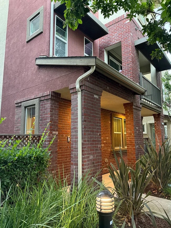 1582 Neleigh Pl in San Jose, CA - Foto de edificio - Building Photo
