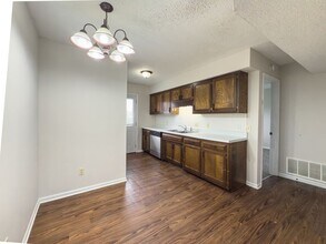 2523-2523 E Morris Dr in Columbia, MO - Foto de edificio - Building Photo