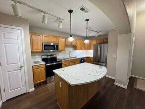 9816 W Freiburg Dr in Littleton, CO - Building Photo - Building Photo