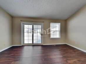 4 Berry Ct in Germantown, OH - Building Photo - Building Photo