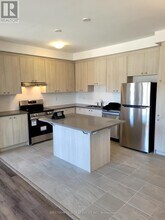 94 Ennerdale St in Barrie, ON - Building Photo - Building Photo