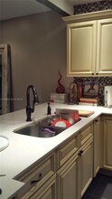 677 NE 24th St, Unit 406 in Miami, FL - Building Photo - Building Photo