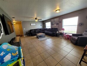 5112 Dancing Bay Ln in Wesley Chapel, FL - Building Photo - Building Photo