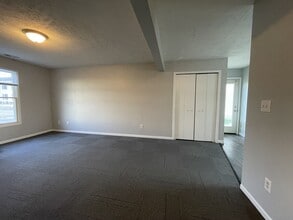 350 Stone Creek Dr in Goshen, IN - Building Photo - Building Photo