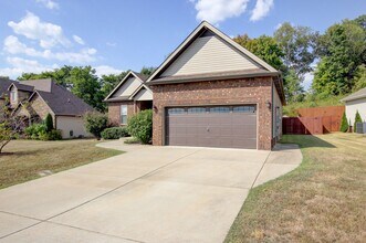 3518 Clover Hill Dr in Clarksville, TN - Building Photo - Building Photo