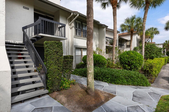 11355 Pond View Dr in Wellington, FL - Building Photo - Building Photo