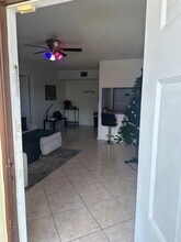 10016 Winding Lake Rd in Sunrise, FL - Building Photo - Building Photo