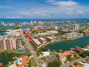 105 Island Way in Clearwater, FL - Building Photo - Building Photo
