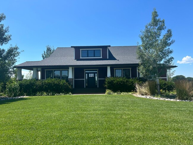 property at 3904 Retreat Dr