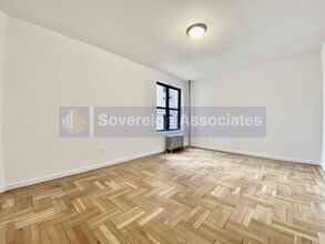 590 Fort Washington Ave in New York, NY - Building Photo - Building Photo