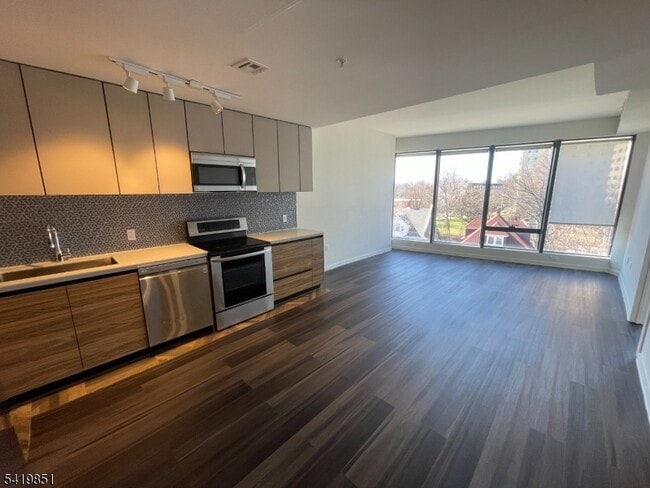 property at 315 S Harrison St