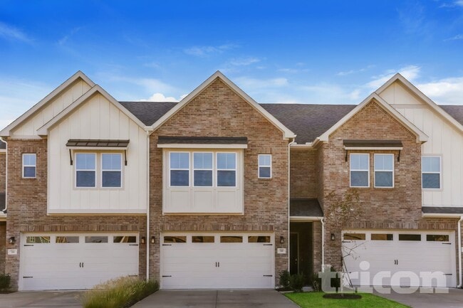 property at 3040 Whitetail Ln