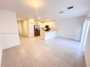 3760 SW 50th Ave in Pembroke Park, FL - Building Photo - Building Photo