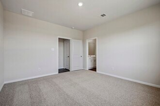 10442 Red Cardinal Dr in Cleveland, TX - Building Photo - Building Photo