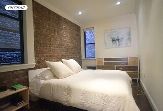 254 W 15th St in New York, NY - Building Photo - Building Photo