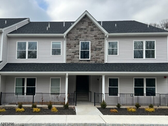 property at 3 Arlene Ct