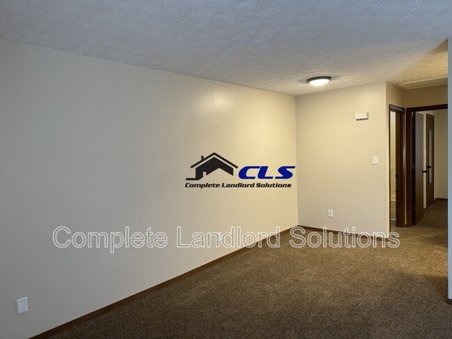 4283 S Kian St in Terre Haute, IN - Foto de edificio - Building Photo