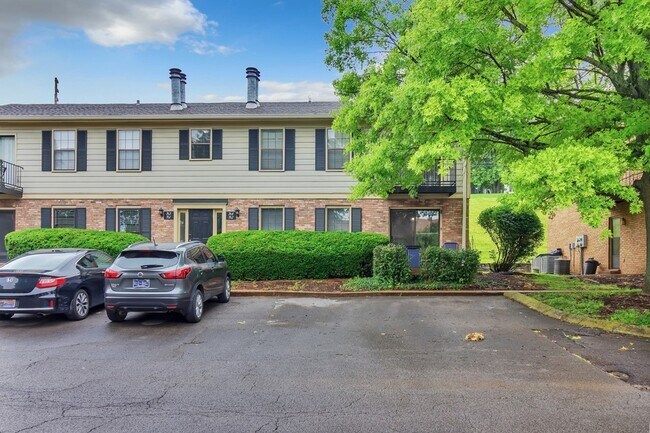 764 Fox Ridge Dr in Brentwood, TN - Foto de edificio - Building Photo