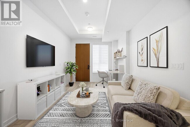 5 Red Squirrel Ln. in Richmond Hill, ON - Building Photo - Building Photo