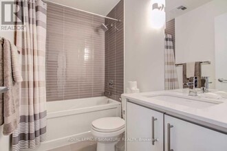 75 The Donway W in Toronto, ON - Building Photo - Building Photo