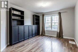 35 Ferrie St W in Hamilton, ON - Building Photo - Building Photo