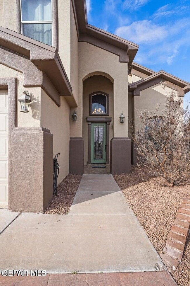 11325 Charles Maiz Ln in El Paso, TX - Building Photo - Building Photo