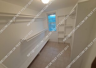 8723 S Racine Ave in Chicago, IL - Building Photo - Building Photo