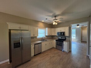 1048 Washington Dr in Moody, AL - Building Photo - Building Photo