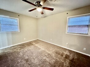 4910 9th St in Lubbock, TX - Building Photo - Building Photo